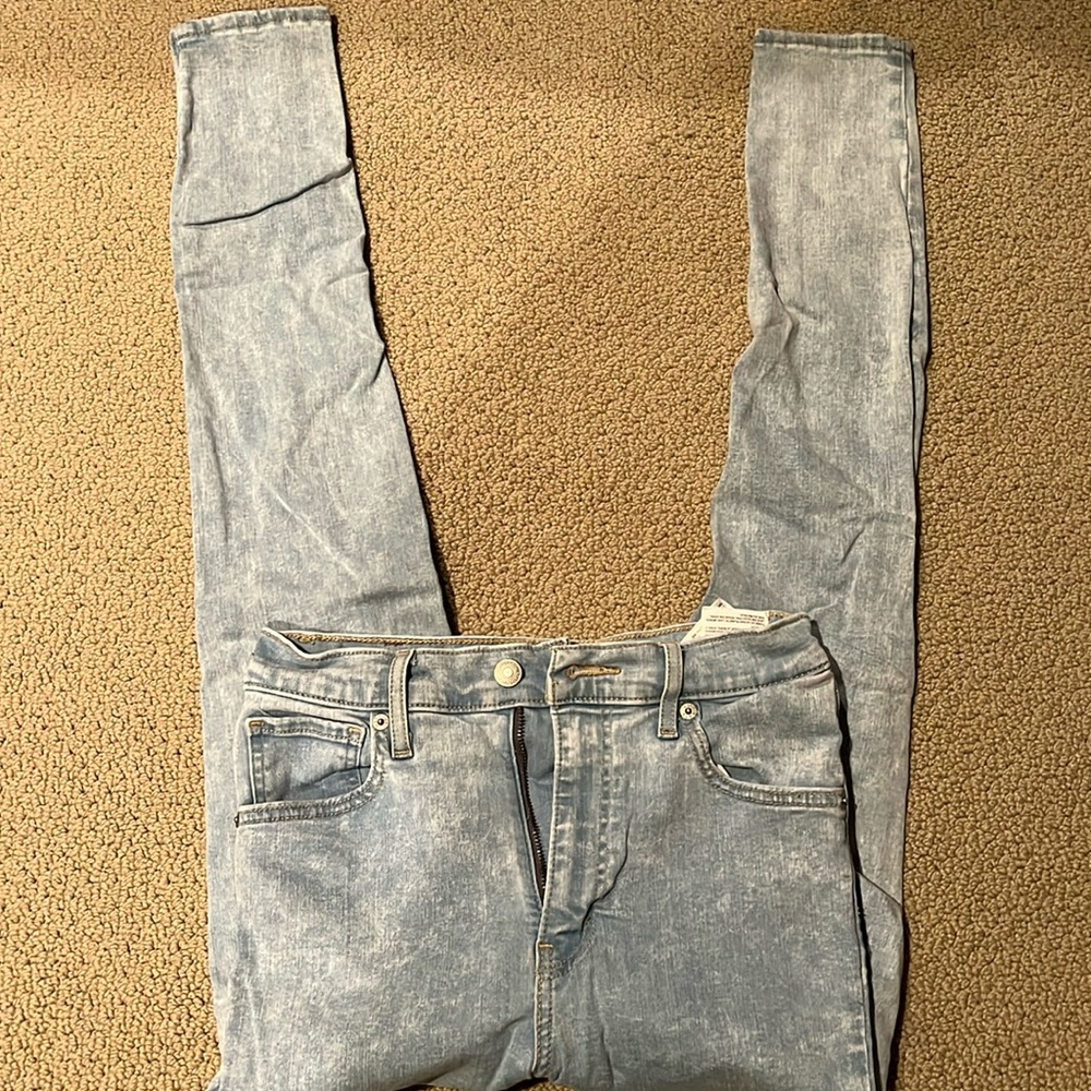 Levi, acid wash jeans